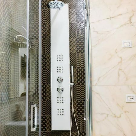 Fian Apartment 2.0 Наполи Екстериор снимка