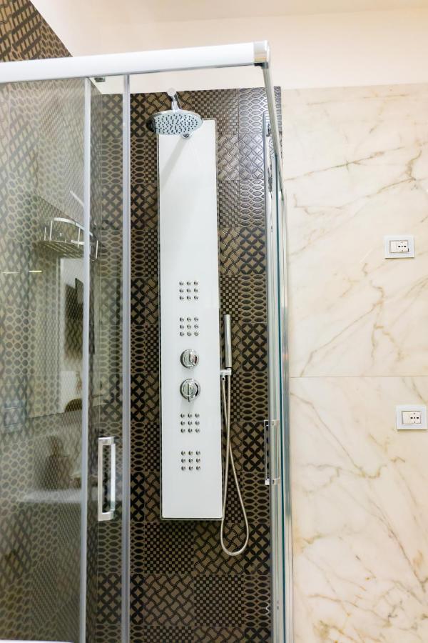 Fian Apartment 2.0 Наполи Екстериор снимка
